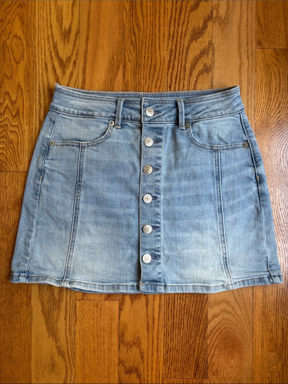 American Eagle Outfitters Light Blue Button-Front Denim Mini Skirt - Picture 2 of 9